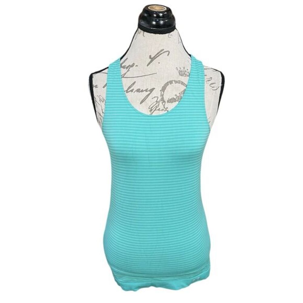 Under armour Womens  Green Tank Top Sz Medium Racerback Striped Activewear Yoga